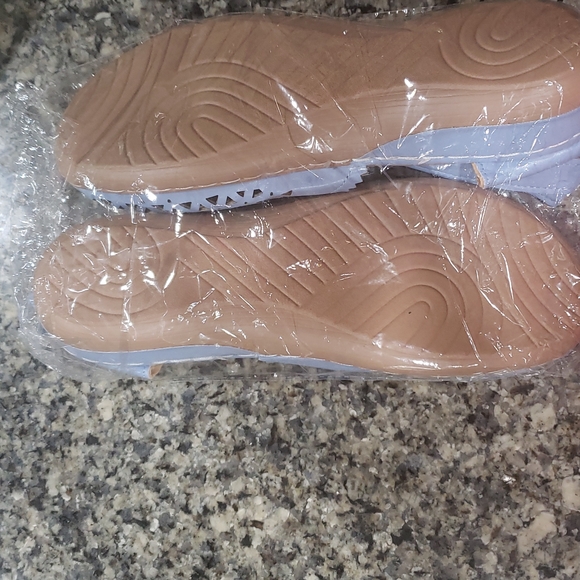 Sandals - Picture 2 of 2